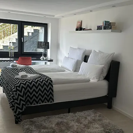 Schillerhohe Luxury-hideout - Traumblick Mit Viel Platz Und Privatsphare Apartment