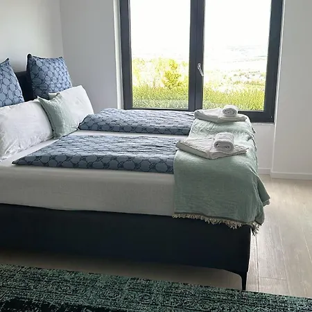 Schillerhohe Luxury-hideout - Traumblick Mit Viel Platz Und Privatsphare Apartment Gerlingen